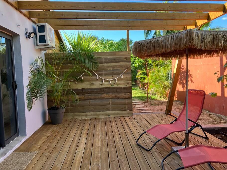 Kazacoco Bungalow A 5 Min A Pieds Du Lagon La Saline Le Bains Bagian luar foto